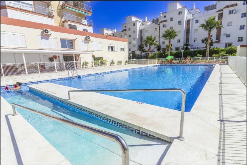 Apartamento En Benalmadena, Primera Linea De Playa المظهر الخارجي الصورة