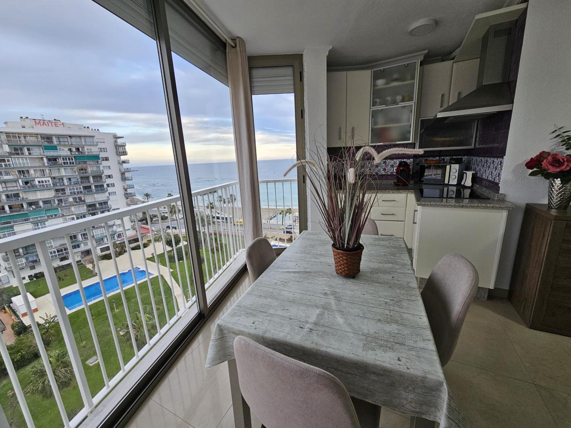 Apartamento En Benalmadena, Primera Linea De Playa المظهر الخارجي الصورة